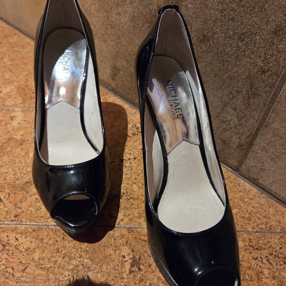 Michael Kors high heel shoes - Picture 12 of 14